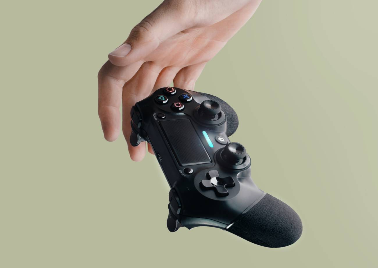 The 3 Best PC Gaming Controllers of year